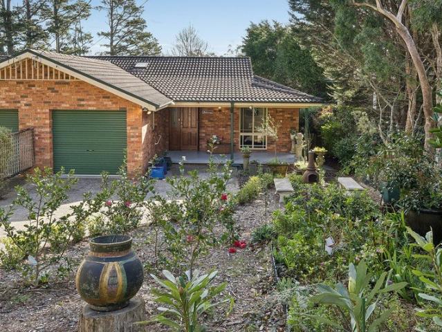 Auction On Site Saturday 10 October 3.00pm