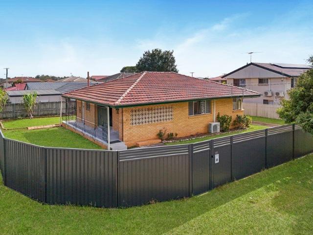 Auction On Site Unless Sold Prior Prime Corner Block in the Heart of Sunnybank Hills Walk to Pinelands | Auction