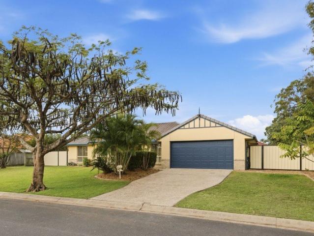 AUCTION IF NOT SOLD PRIOR Space, Security and Parkland Views in Quiet Parkinson Pocket