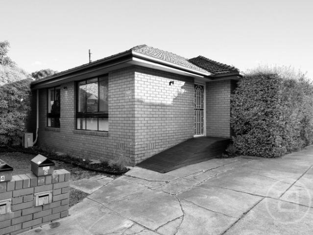 Auction Saturday 12th September at 11am