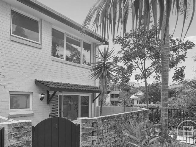 Auction Saturday 12th September at 11am