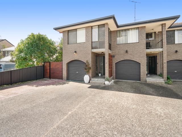 Auction this saturday @3pm
