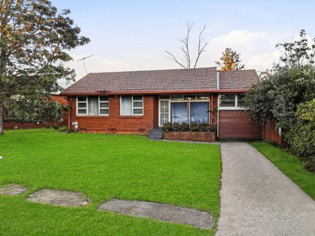 OWNERS MUST SELL RENT POTENTIAL $850PW GRANNY FLAT SUBDIVISION STCA