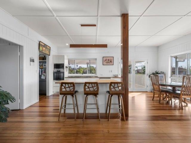 Amazing Transformation of Classic Beach House