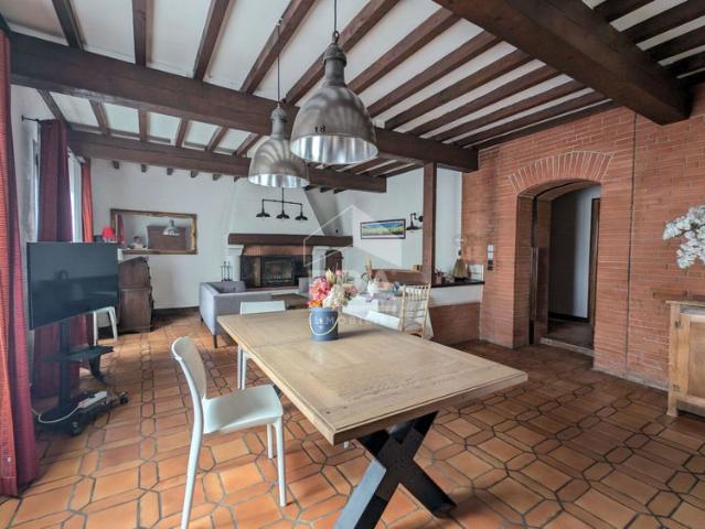 Aucamville familiale toulousaine T5 177 m2 jardin