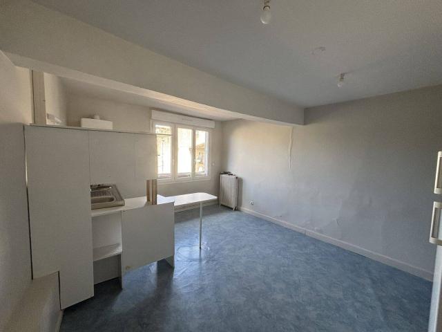 AUCH Centre ville Studio de 26 m² à louer