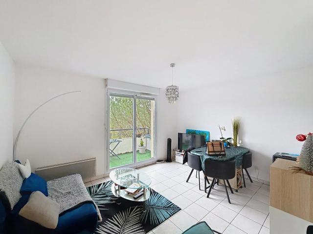 Auch T2 de 38m² avec balcon et place de parking 38m² Auch