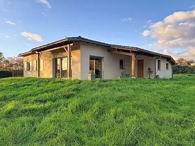 Auch 32000 Location maison 4 pièces t4 au dernier étage jardin