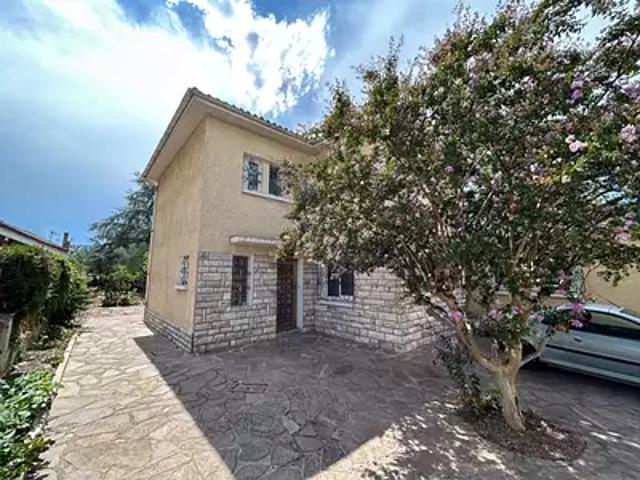 Auch 32000 Location maison 4 pièces t4 jardin terrasse