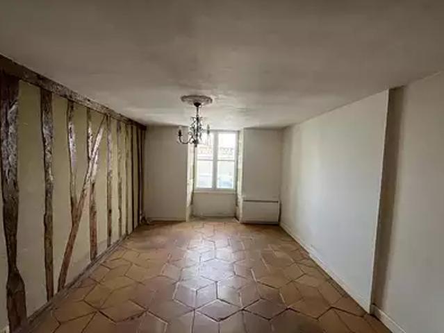 Auch 32000 Location appartement 3 pièces t3 parking