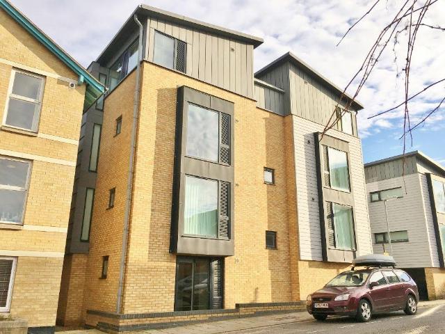 Auckland Road, Cambridge 1 bed flat to rent £1,285 pcm £297 pw