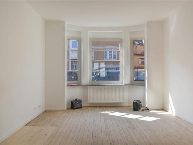Auderghem 2 bedroom duplex, approx. 120 m², with a terrace