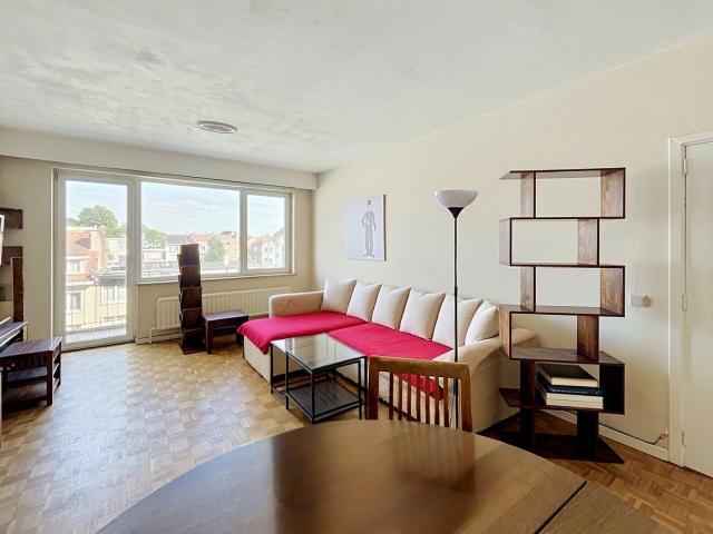 Auderghem: Bright apt. ±95m² 2BED & terraces