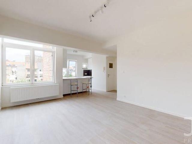 Auderghem – Bright 1 bedroom apartment