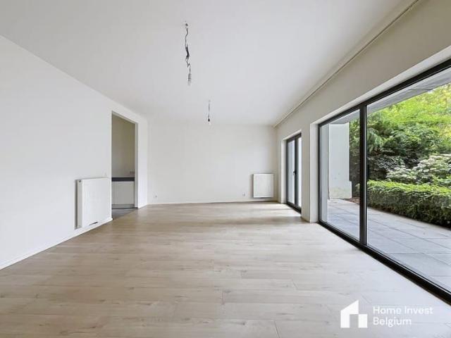 AUDERGHEM/DIRECT OWNER GROUND FL. 2BR + LARGE TERRACE