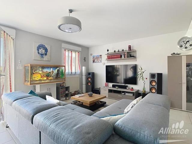A VENDRE APPARTEMENT DUPLEX T3 AVEC TERRASSE, GARAGE ET