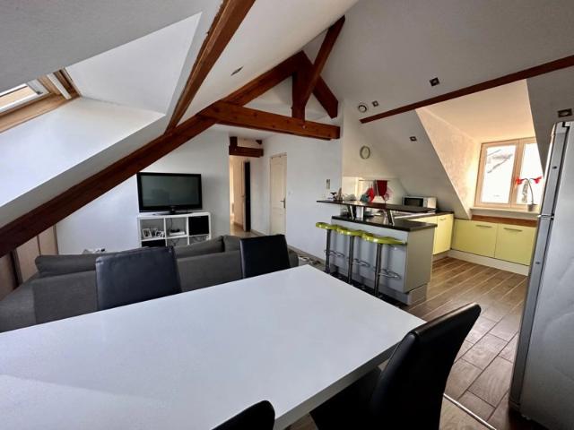 AUDINCOURT APPARTEMENT 2 PIECES COSY AVEC RANGEMENTS
