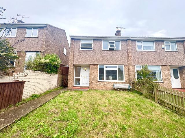 Audlem Avenue, Prenton CH43, 4 bed property to rent, £1,400 pcm | PrimeLocation