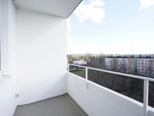 Aufzug / ebenerdige Dusche / Balkon