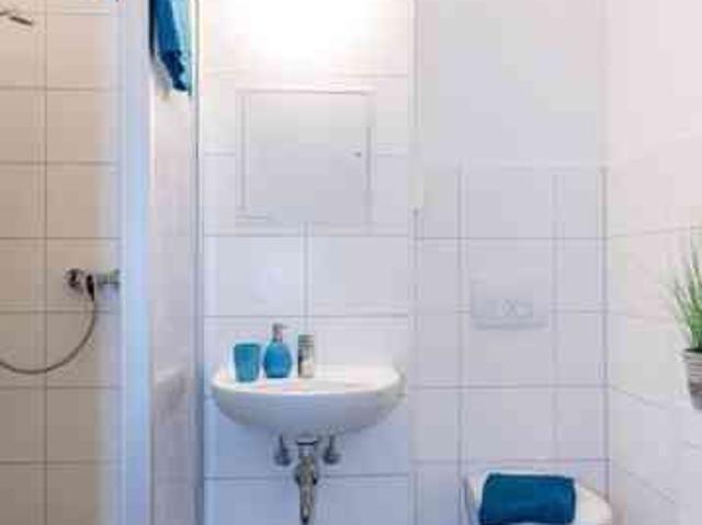 Auf gute Nachbarschaft: ansprechende 2 Zimmer Wohnung mit Balkon sucht Nachmieter*in!