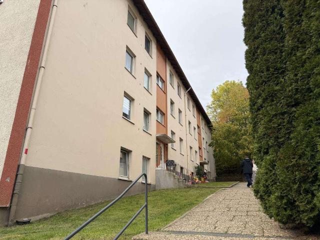 Auf gute Nachbarschaft / Good neighborliness