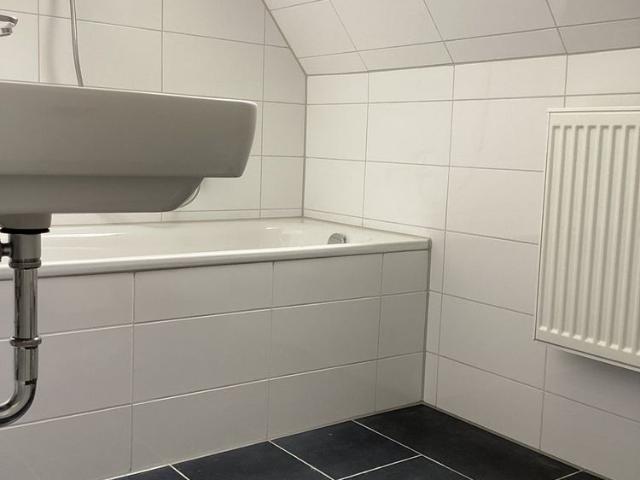 Auf, nach Heisingen! Urgemütliche, renovierte 2 Zimmer im DG 2.OG
