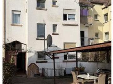 AUFGEPASST KAPITALANLEGER! 3 FH + 2 WEITERE WOHNEINHEITEN MITTEN IN LU. MUNDENHEIM MIT GUTER RENDITE
