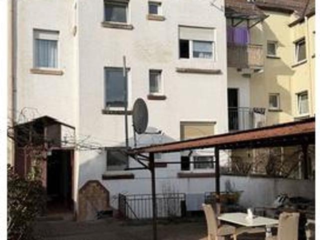 AUFGEPASST KAPITALANLEGER! 3 FH + 2 WEITERE WOHNEINHEITEN MITTEN IN LU. MUNDENHEIM MIT GUTER RENDITE