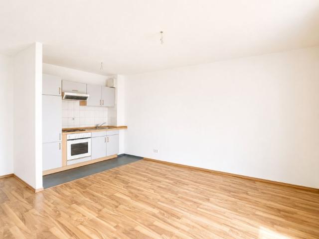 Aufgepasst! Sanierte 2 Raumwohnung mit Balkon in der Mansfelder Straße!