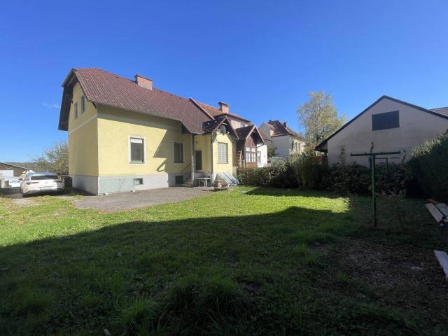 Aufgepasst: Sanierungsbedürftiger Wohnraum mit viel Potential!