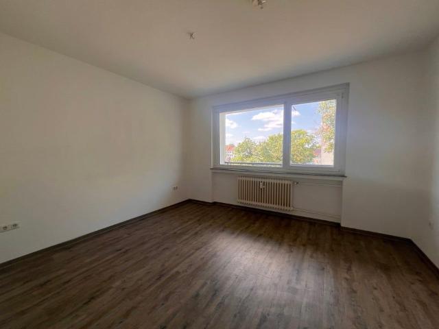 Aufgepasst! 3 Zi. Wohnung mit Balkon