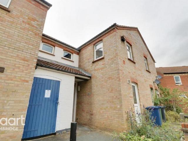 Augustus Close, Cambridge 2 bed flat to rent £950 pcm £219 pw