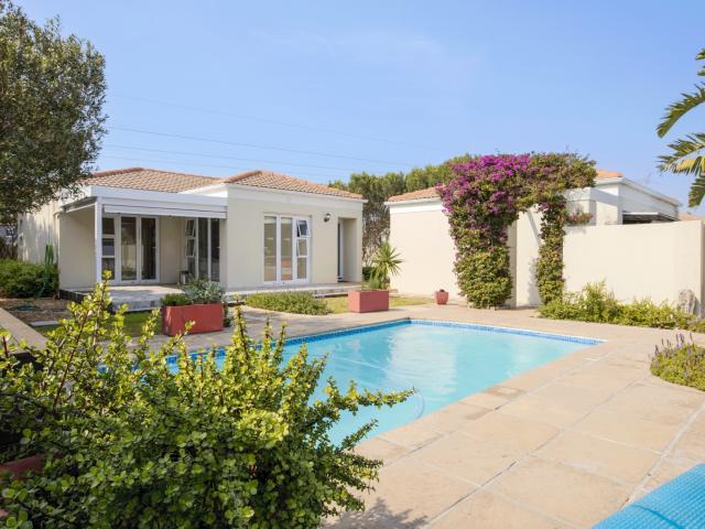 Augusta Place, A Secure, Family Friendly Estate