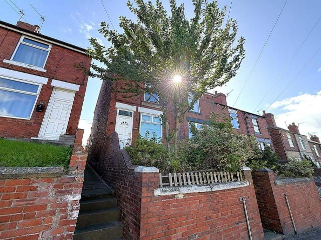 Aughton Road, Swallownest, Sheffield 2 bed end of terrace house to rent £895 pcm £207 pw