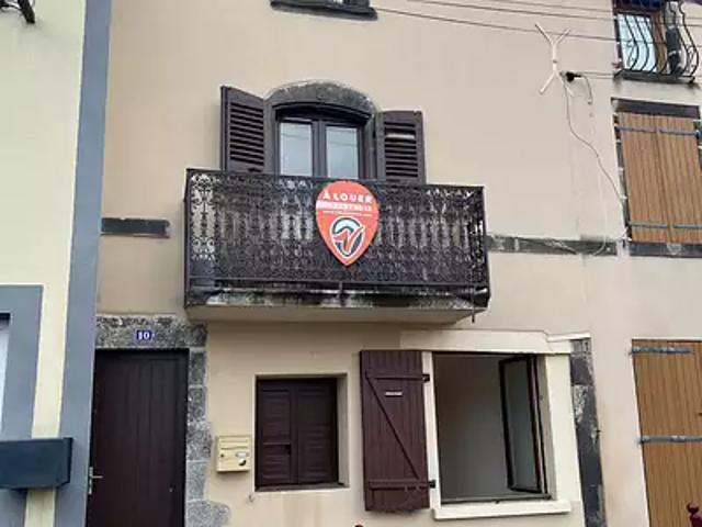 Aulnat 63510 Location maison 5 pièces t5