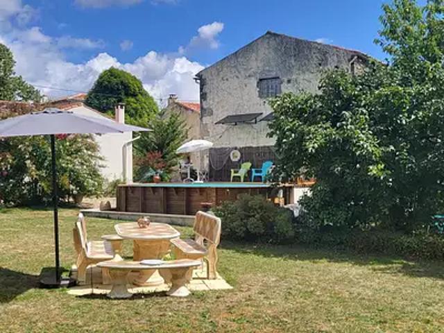 Aulnay 17470 Achat / Vente maison 13 pièces t13 piscine terrasse