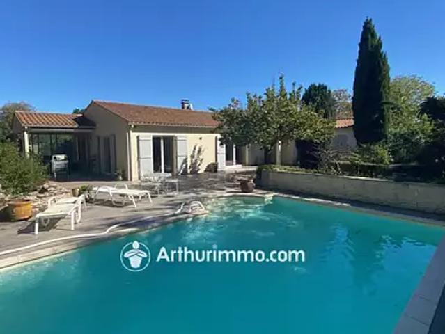 Aulnay 17470 Achat / Vente maison 7 pièces t7 piscine