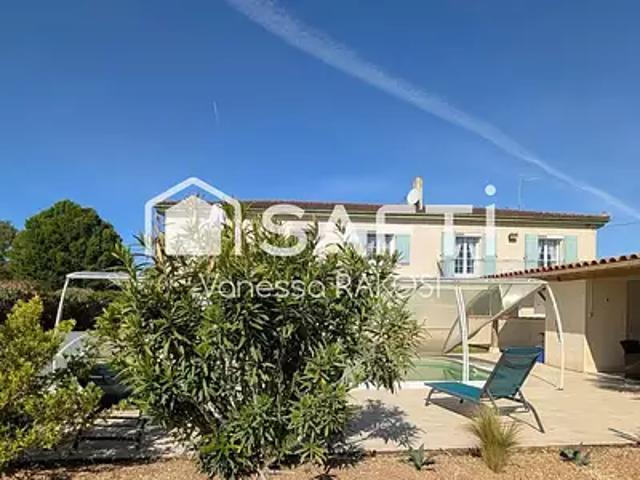 Aulnay 17470 Achat / Vente maison 8 pièces t8 piscine terrasse