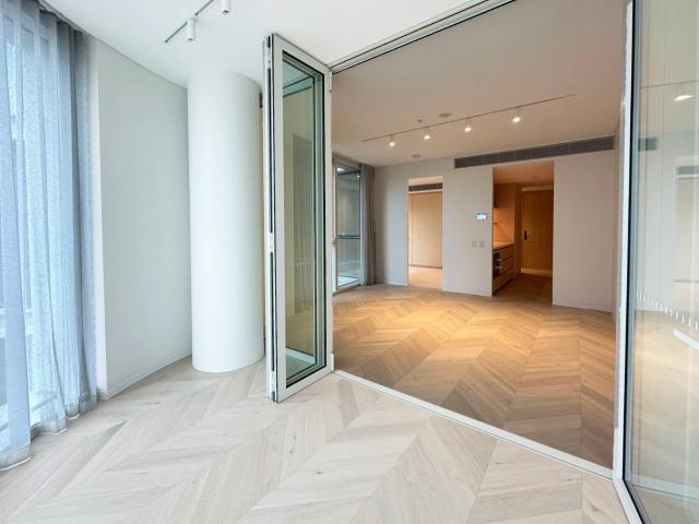 Aura One Bedroom Apartment in North Sydney