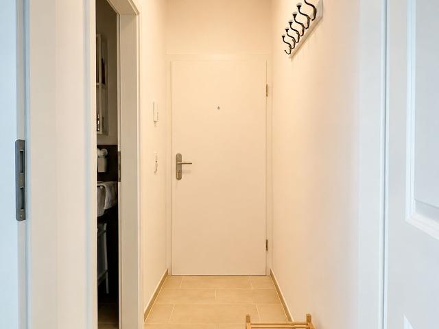 Aura 4 close to city center & fully furnished with tram connection, Bielefeld Amsterdam Apartments for Rent