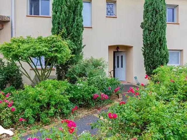 Auradé 32600 Achat / Vente maison 7 pièces t7 au dernier étage parking
