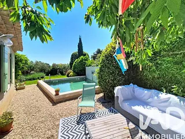 Aureille 13930 Achat / Vente maison 8 pièces t8 parking