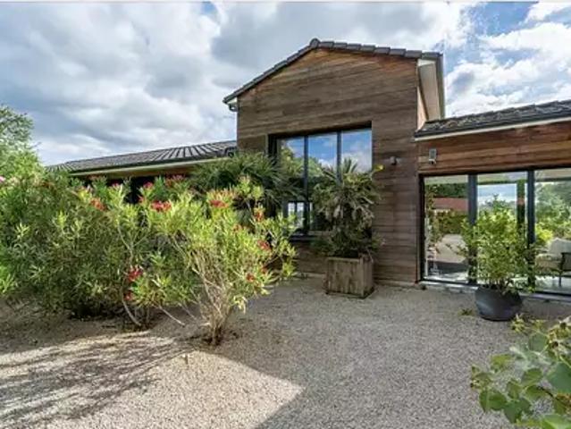 Auriac du Périgord 24290 Achat / Vente maison 8 pièces t8 parking