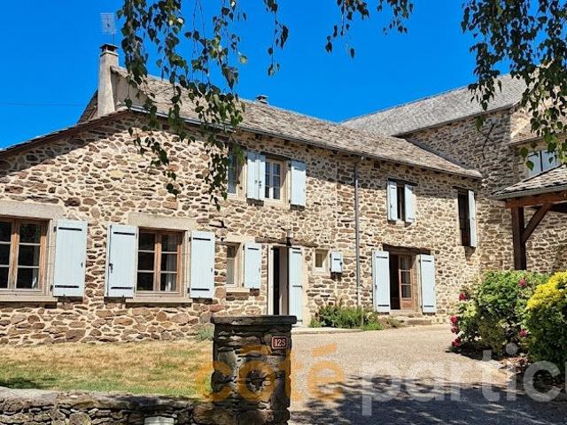 AURIAC LAGAST La Cailholie Maison de campagne + Terrain + Préau
