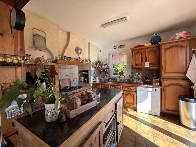 Aurignac, jolie maison T6 sur un terrain de 2381m² 165m² Aurignac
