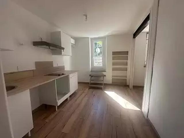 Auriol 13390 Location appartement 1 pièce t1