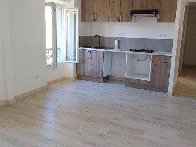 AURIOL APPARTEMENT TYPE 4 AVEC PLACE DE PARKING
