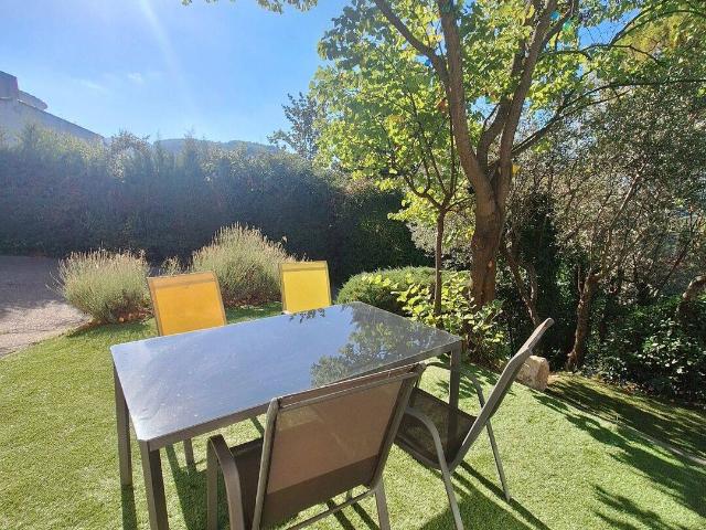 AURIOL Rdc de villa T4 avec terrasse et parking