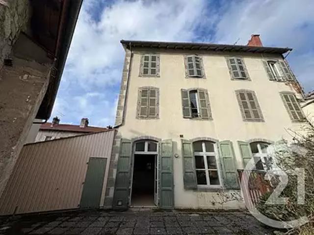 Aurillac 15000 Achat / Vente appartement 7 pièces t7