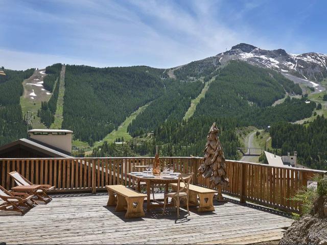 Auron: chalet avec vue panoramique sur le domaine 226m² Auron Saint Etienne de Tinée
